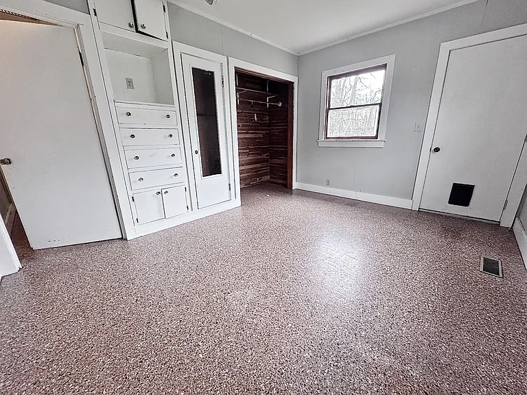 609 Warner Ave — Photo 12