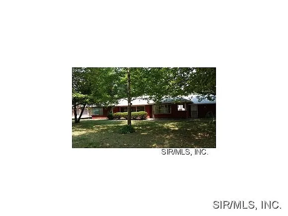 619 West Broadway photo 1