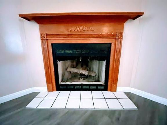 5th image of 2450 E Hobsonway