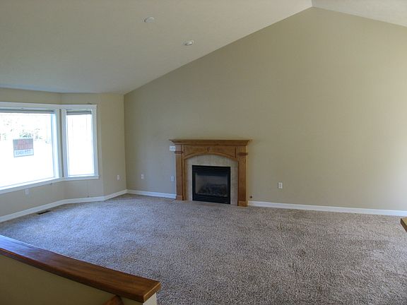 4th image of 320 E Cooper Ave