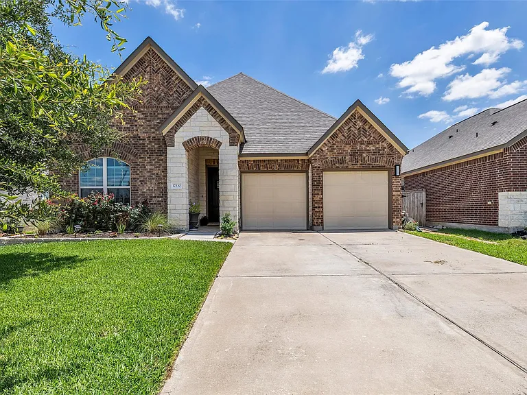 17330 Hartford Field Ln — Photo 1
