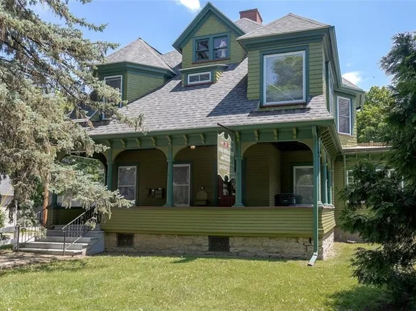 33 Main St, Geneseo, NY 14454