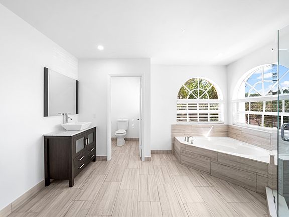 5th image of 12310 NW 54th Court