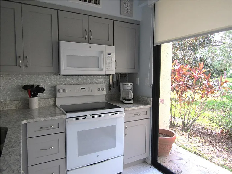 5136 Harpers Croft #11 — Photo 5