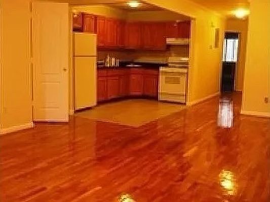 1st image of 73 E 28th St #3
