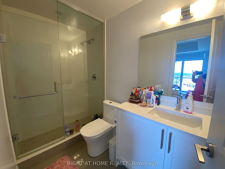10 Gatineau Dr #1007W — Photo 13