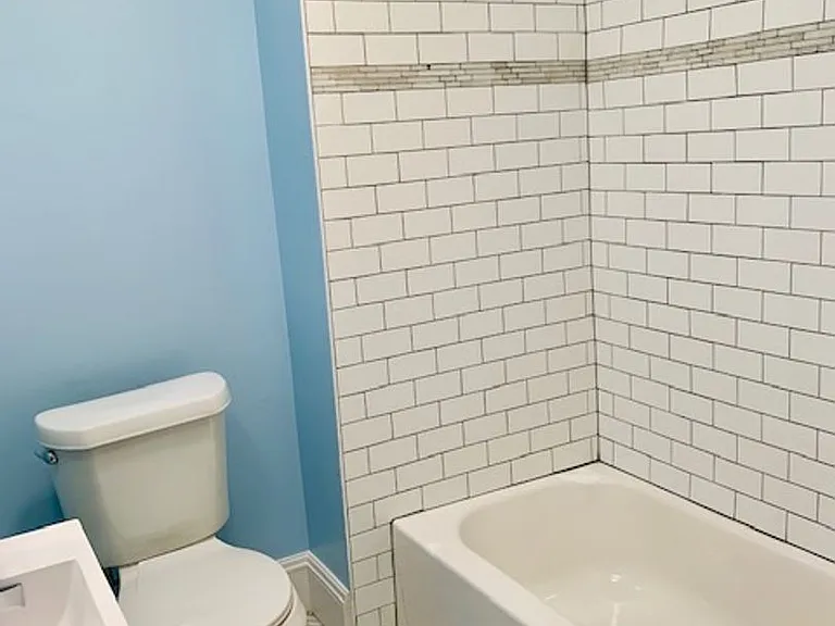 211 S Saint Clair St — Photo 6