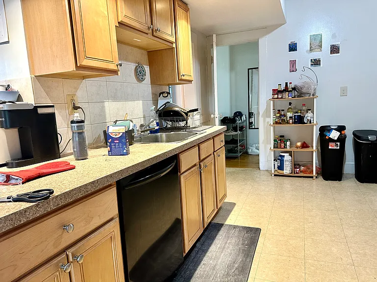223 Summer St #3L — Photo 16