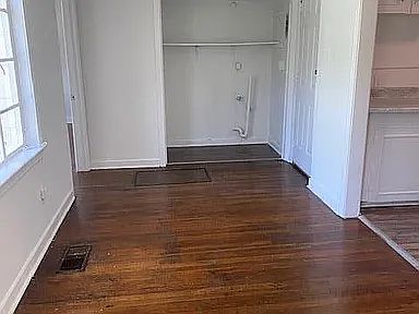 4th image of 536 Belvedere Rd