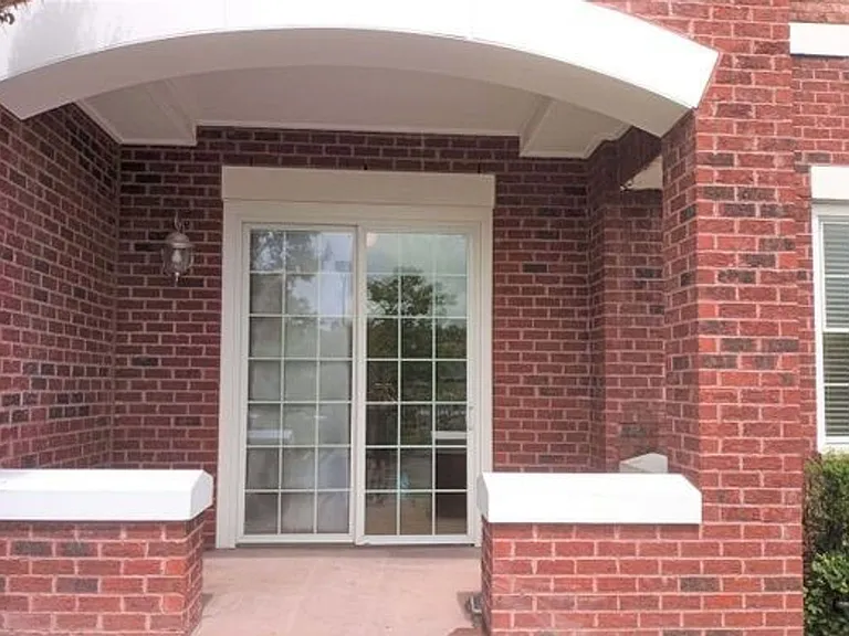 5215 Center St #103 — Photo 13