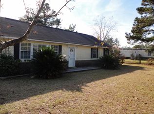 406 General Moultrie Dr, Bonneau, SC 29431