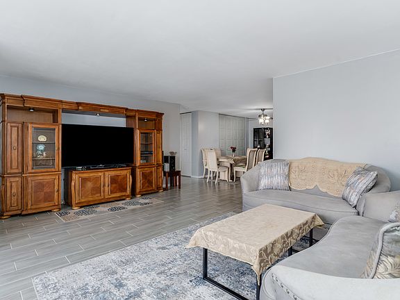 5th image of 4721 Saint Joseph Creek Rd APT 5F