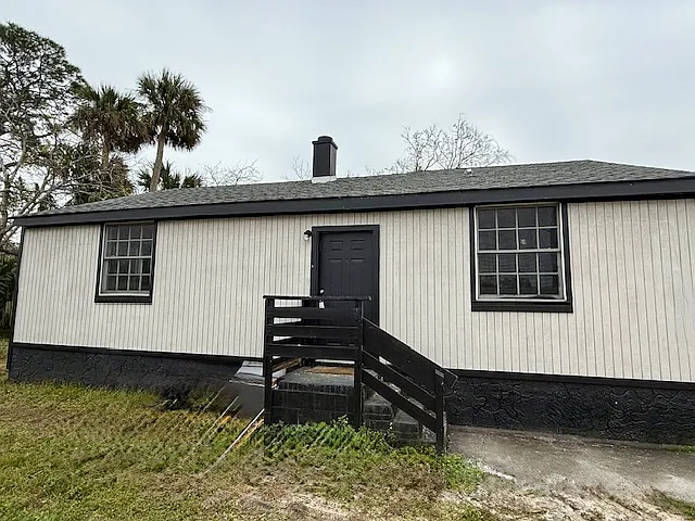 3 bed, 1140 sqft, $1,350 — Photo 1