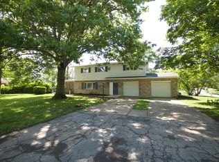 996 Sutton Rd, Cincinnati, OH 45230