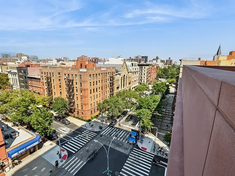 2035 5th Ave #5E — Photo 4