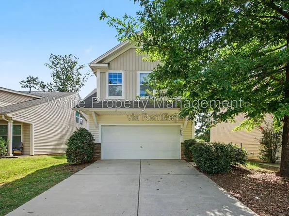 2720 Bramble Ridge Ct, Charlotte, NC 28215