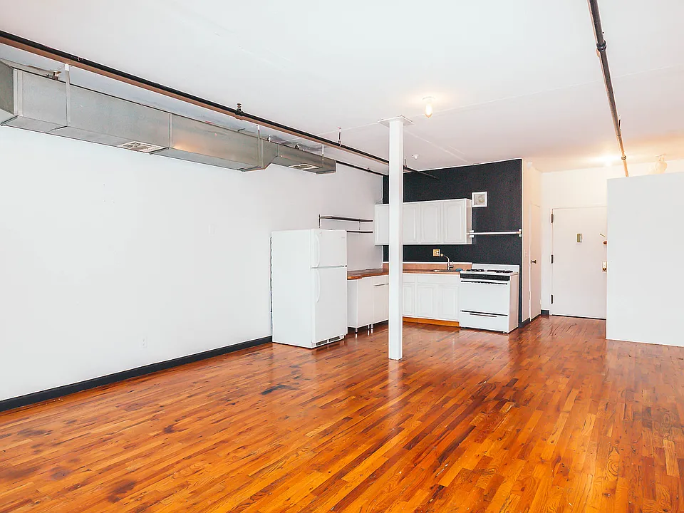 27 Arion Pl #308
