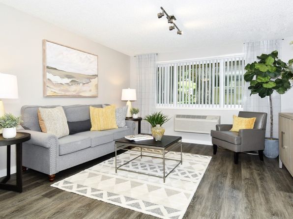 1825 NE 108th Ave #1967-9