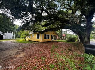 5024 Elder St, Moss Point, MS 39563