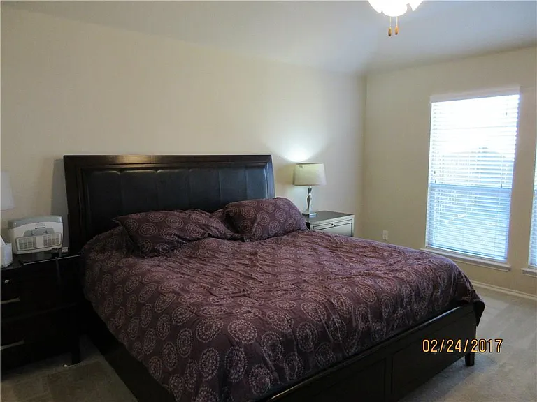 1110 Lubbock Ln — Photo 33