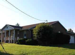 7 Neubauer Dr, New Martinsville, WV