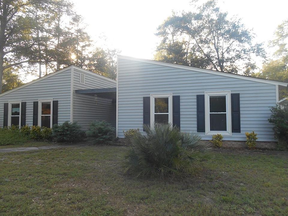 1st image of 4018 Indian Hills Dr