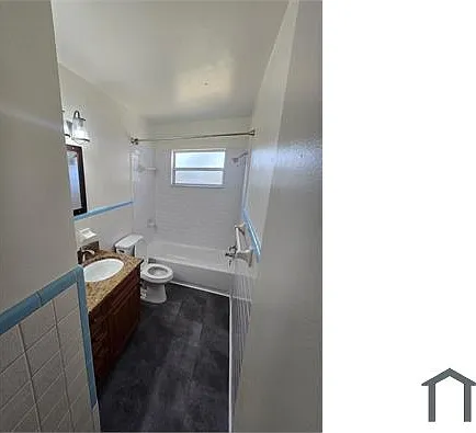 230 37th Ave SE — Photo 2