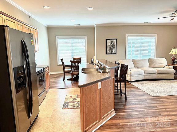 4th image of 181 Birkdale Ct #D5