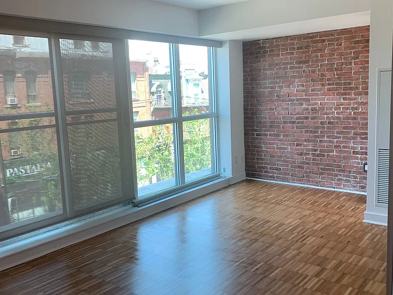 1169 Queen St W #312 — Photo 4