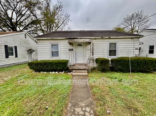 2724 Stringtown Rd, Evansville, IN 47711