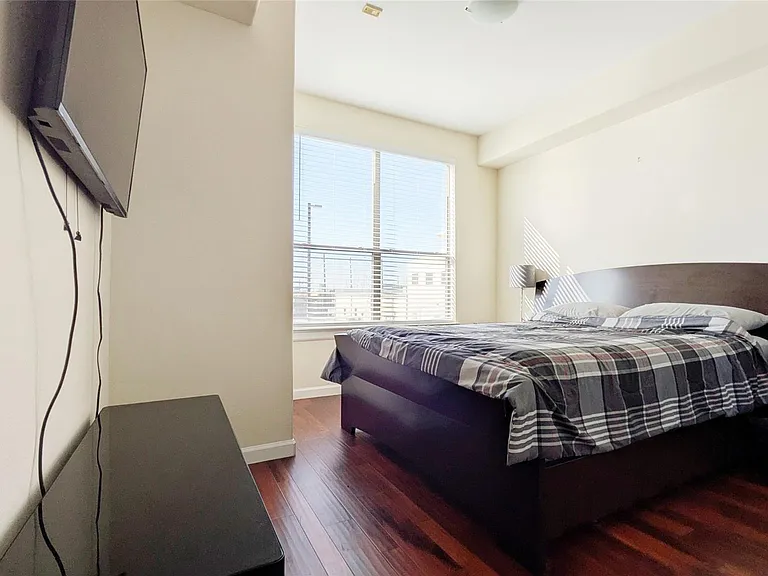 6611 W Sam Houston Pkwy S #2G — Photo 11