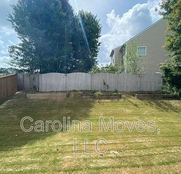 204 Barbours Ln — Photo 5