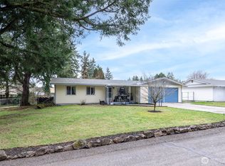 2414 Oak Dr, Steilacoom, WA 98388