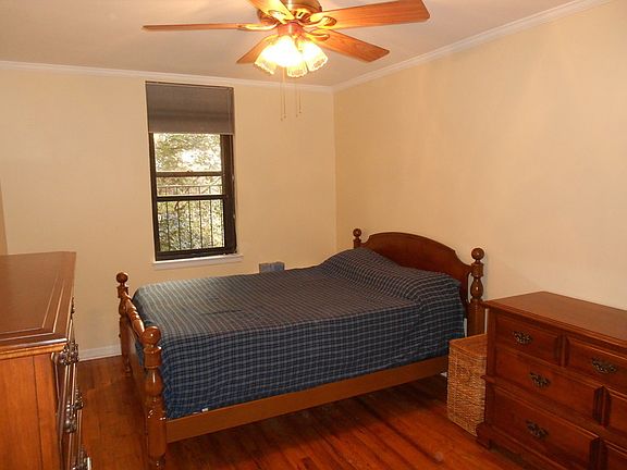 3rd image of 315 W 55th St APT 2B