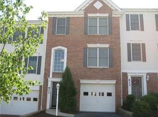 611 Hunting Creek Rd, Canonsburg, PA 15317