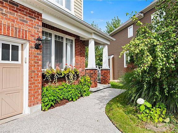2nd image of 296 Falling Green Cres