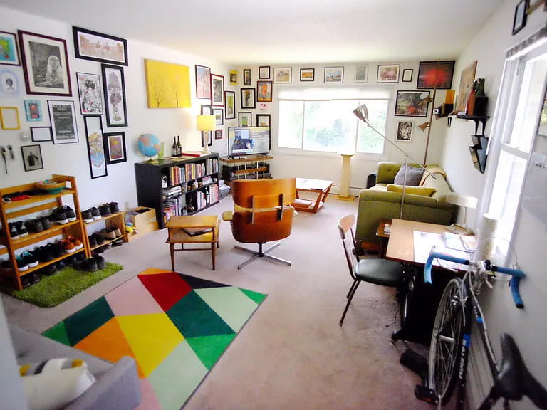 500 Broadway St NE #4 — Photo 2
