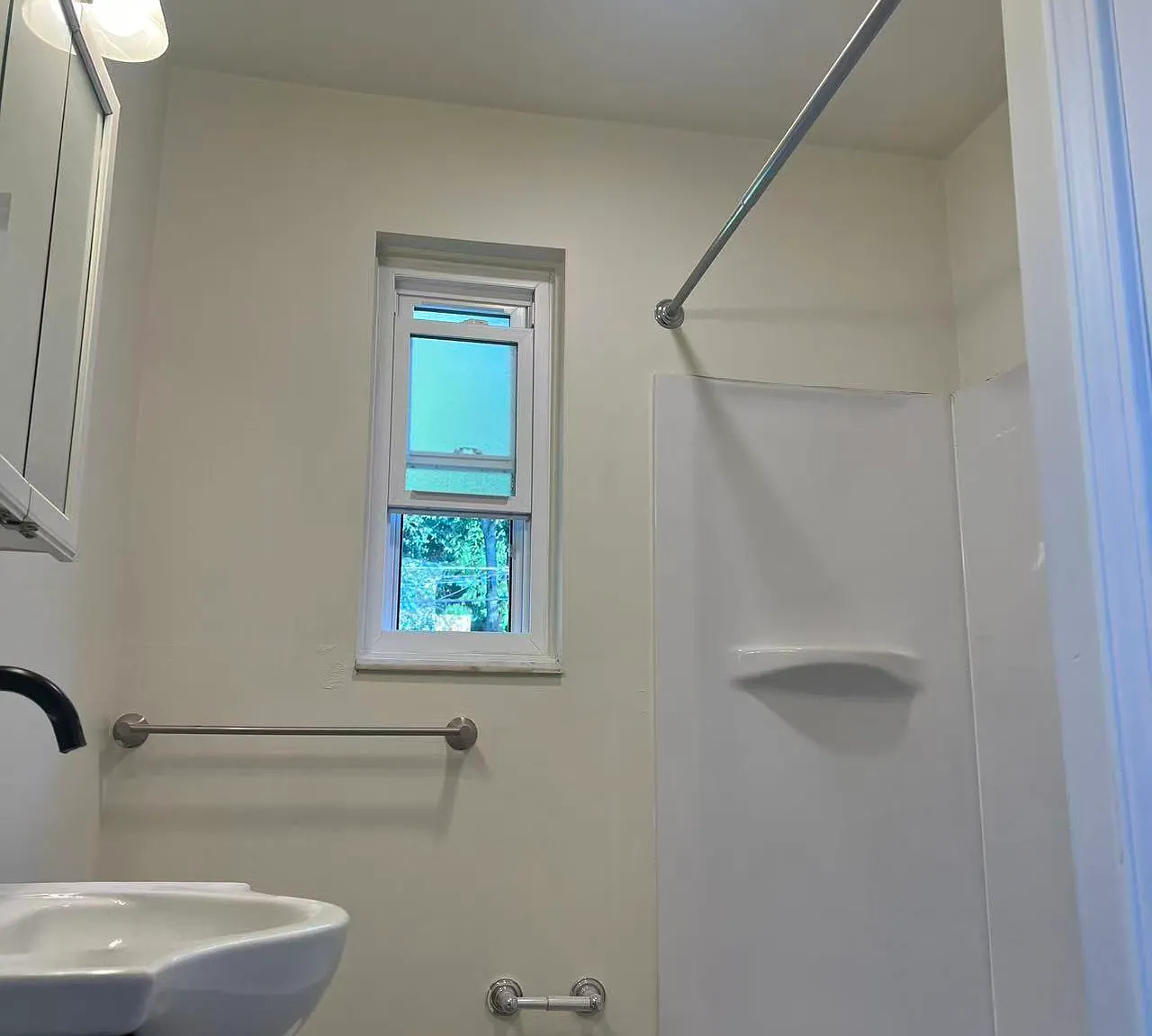 4011 Beechwood Blvd - 1 — Photo 3