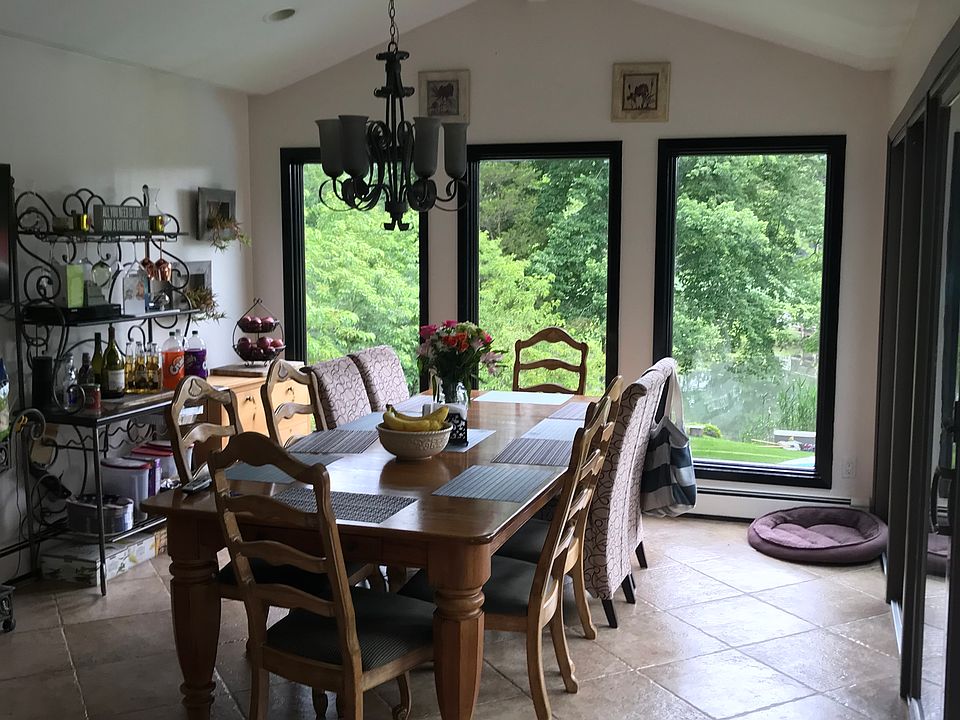 1st image of 73 Pine Edge Dr