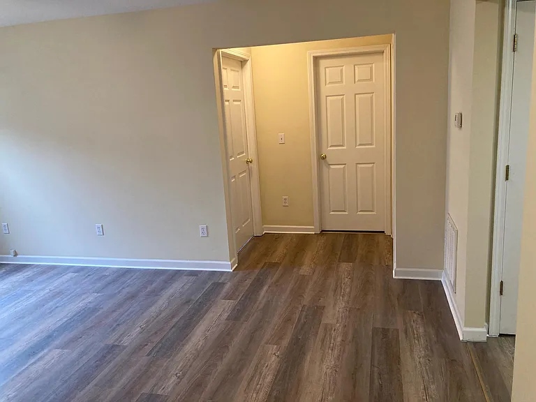 17 Delova Ln #2 — Photo 8