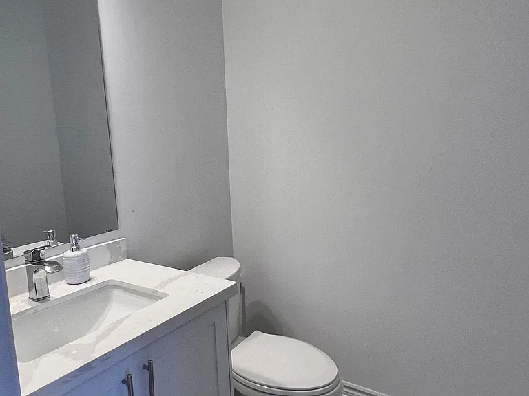 61 Soho St #79 — Photo 7