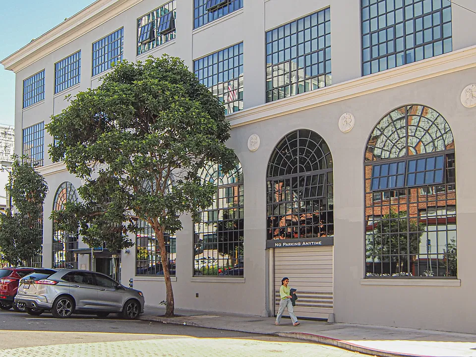 1 S Park St #201