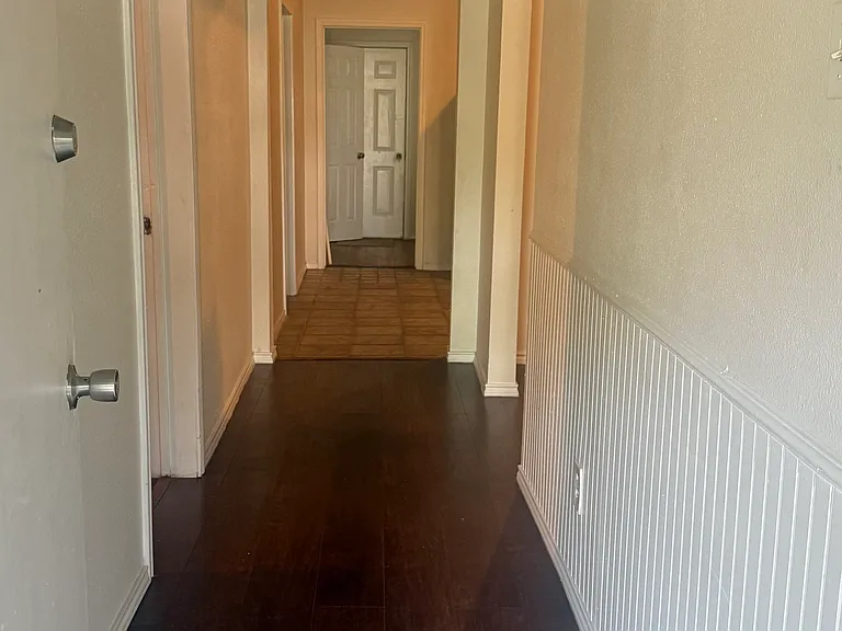 12215 Crosby Lynchburg Rd — Photo 2
