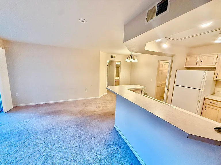 4545 Wheaton Dr #E180 — Photo 2
