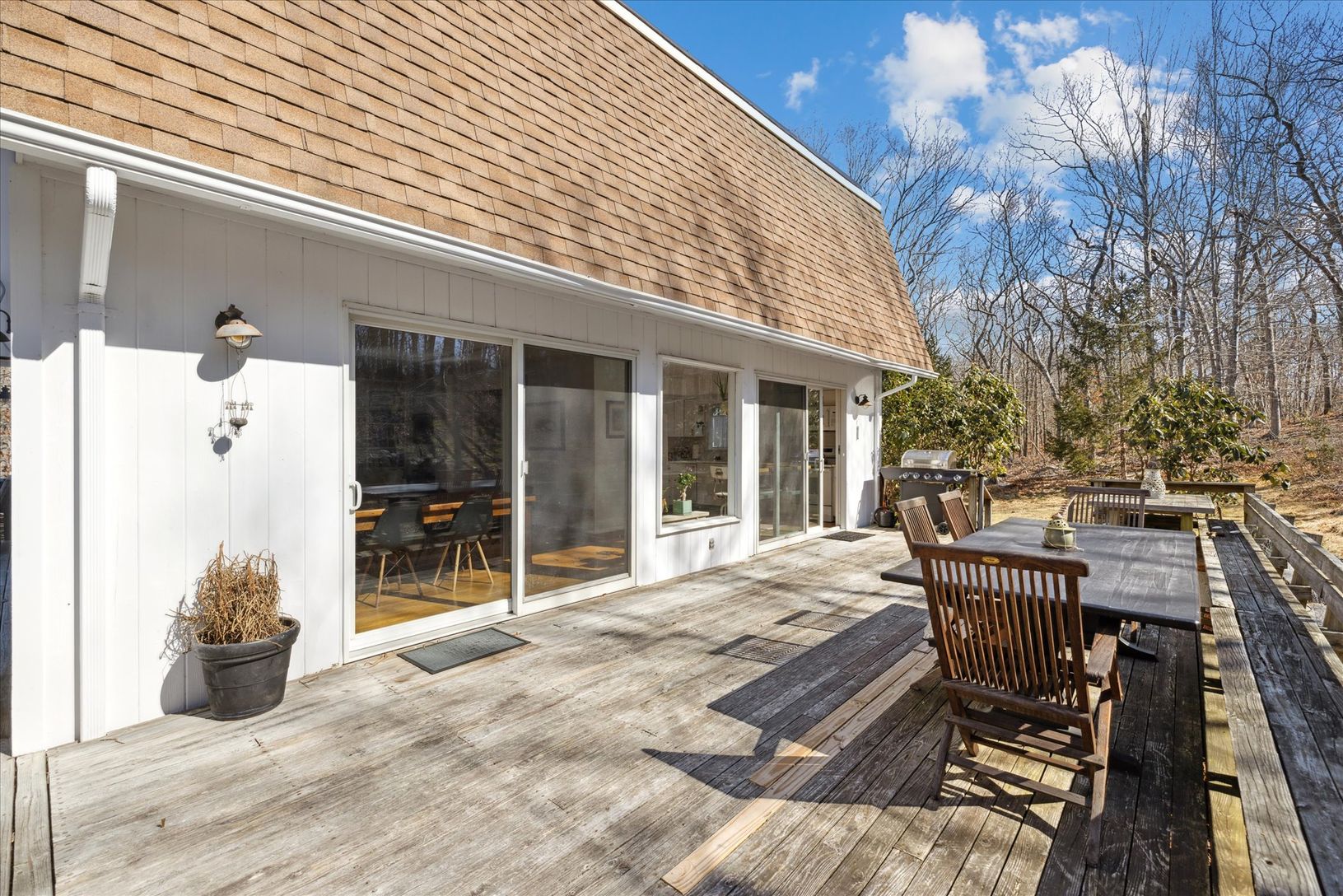  Wrap Around Decks For Outdoor Dining