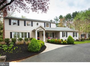 15 Woodridge Rd, Thornton, PA 19373