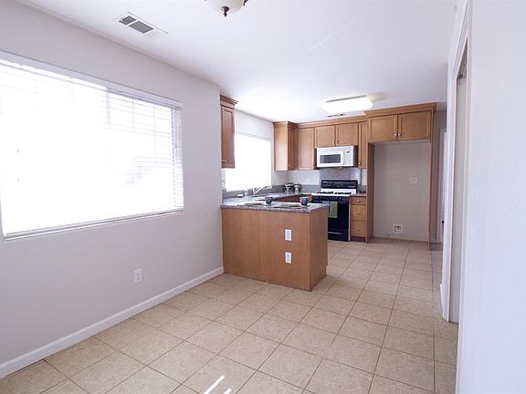 5th image of 39453 Pepperweed Rd