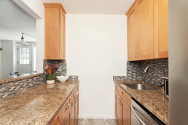 Sold by Brooklyn Hearth Realty | media 10