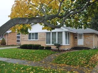 10822 Berkshire St, Westchester, IL 60154