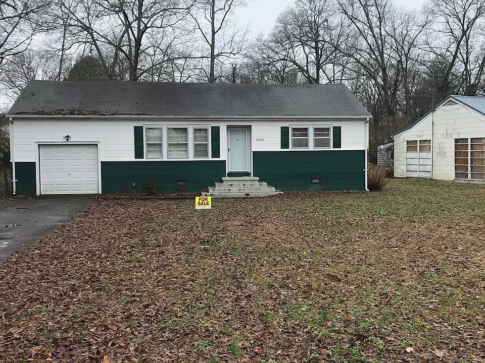 1st image of 1000 Woodland Ct